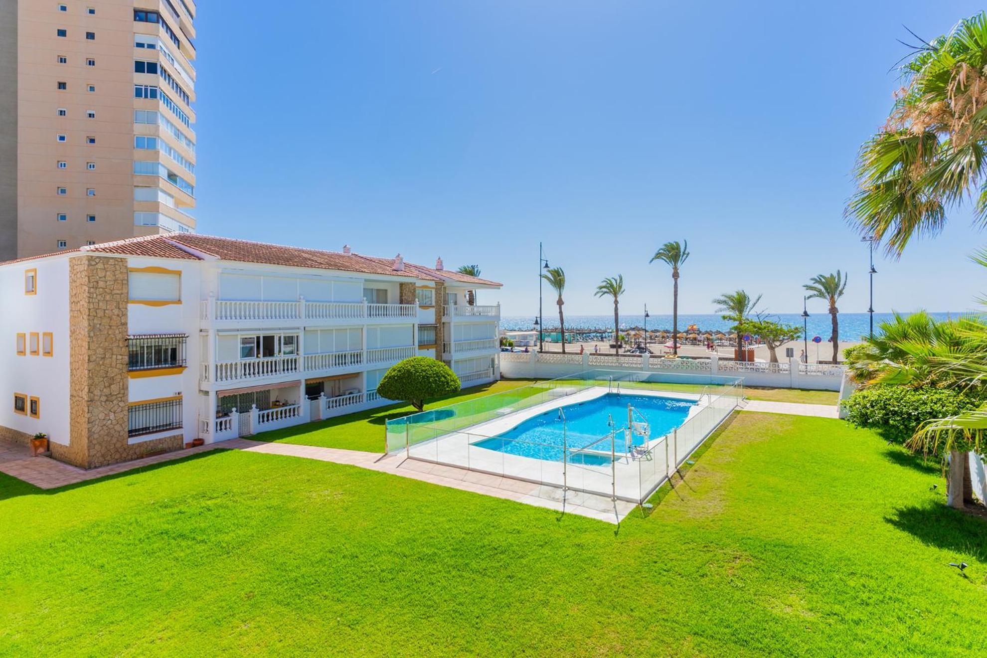 Apartment Playamar Primera Linea De Playa Urb. La Farola